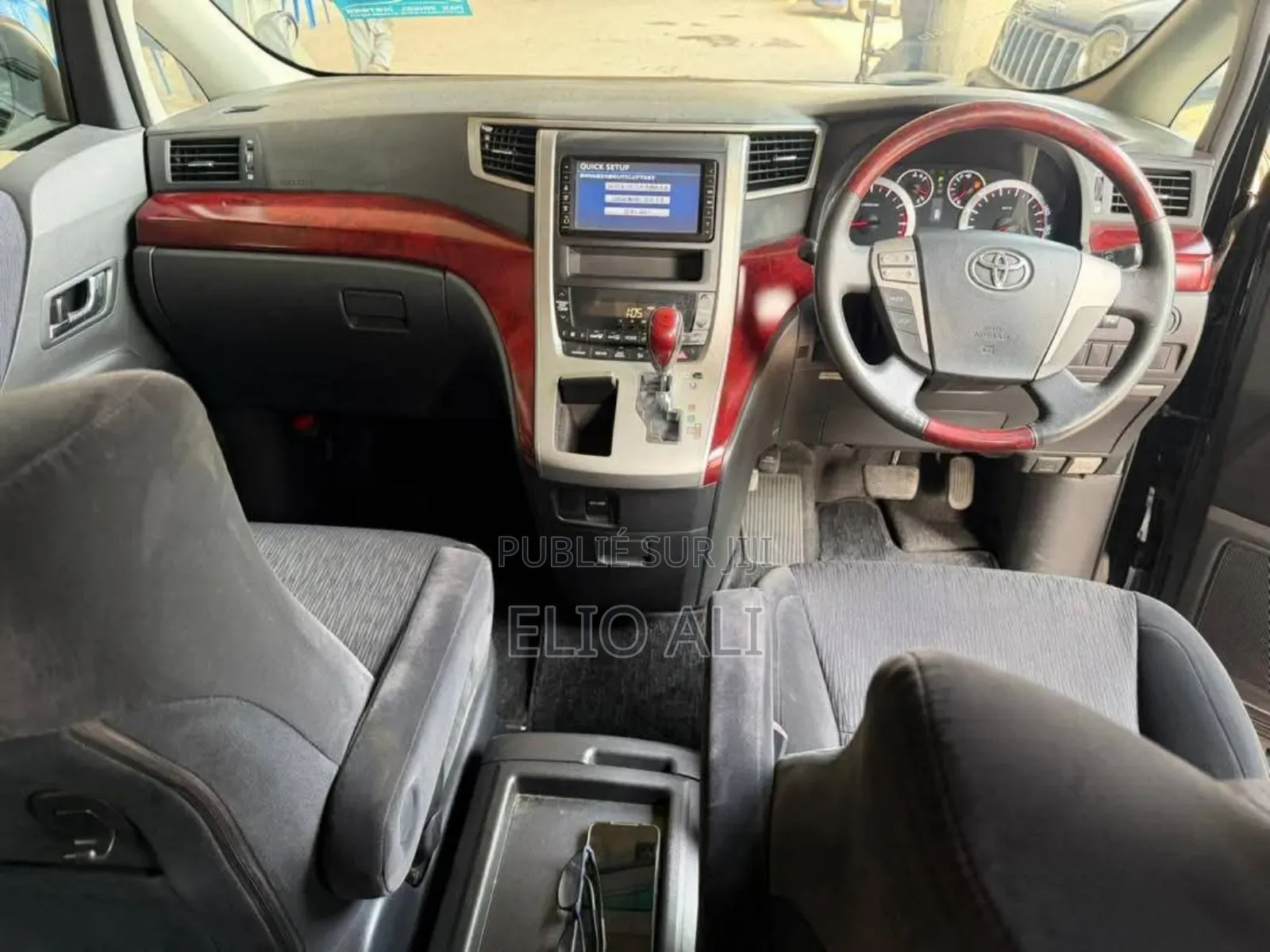 Toyota Alphard 2.4 Petrol FWD 2014 Autre