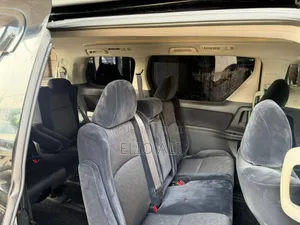 Toyota Alphard 2.4 Petrol FWD 2014 Autre