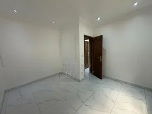 3chbre Appartement dans Empire Supreme, Ngaliema à Louer
