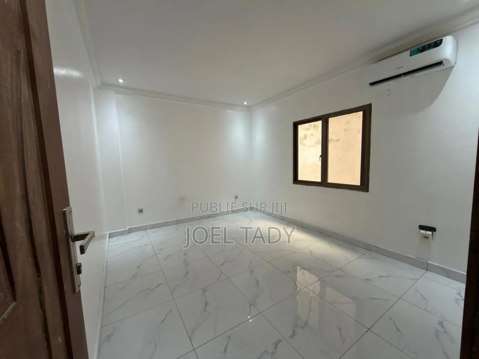 3chbre Appartement dans Empire Supreme, Ngaliema à Louer