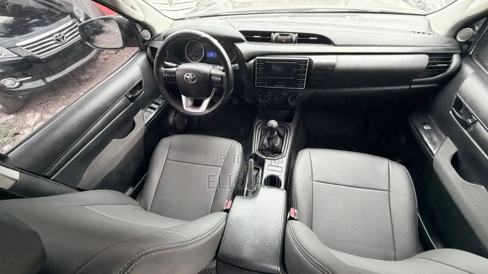 Toyota Hilux Revo Double Cab Deisel 2.4 AWD 2018 Beige