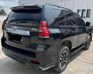 Toyota Land Cruiser Prado 2.7 2017 Noir