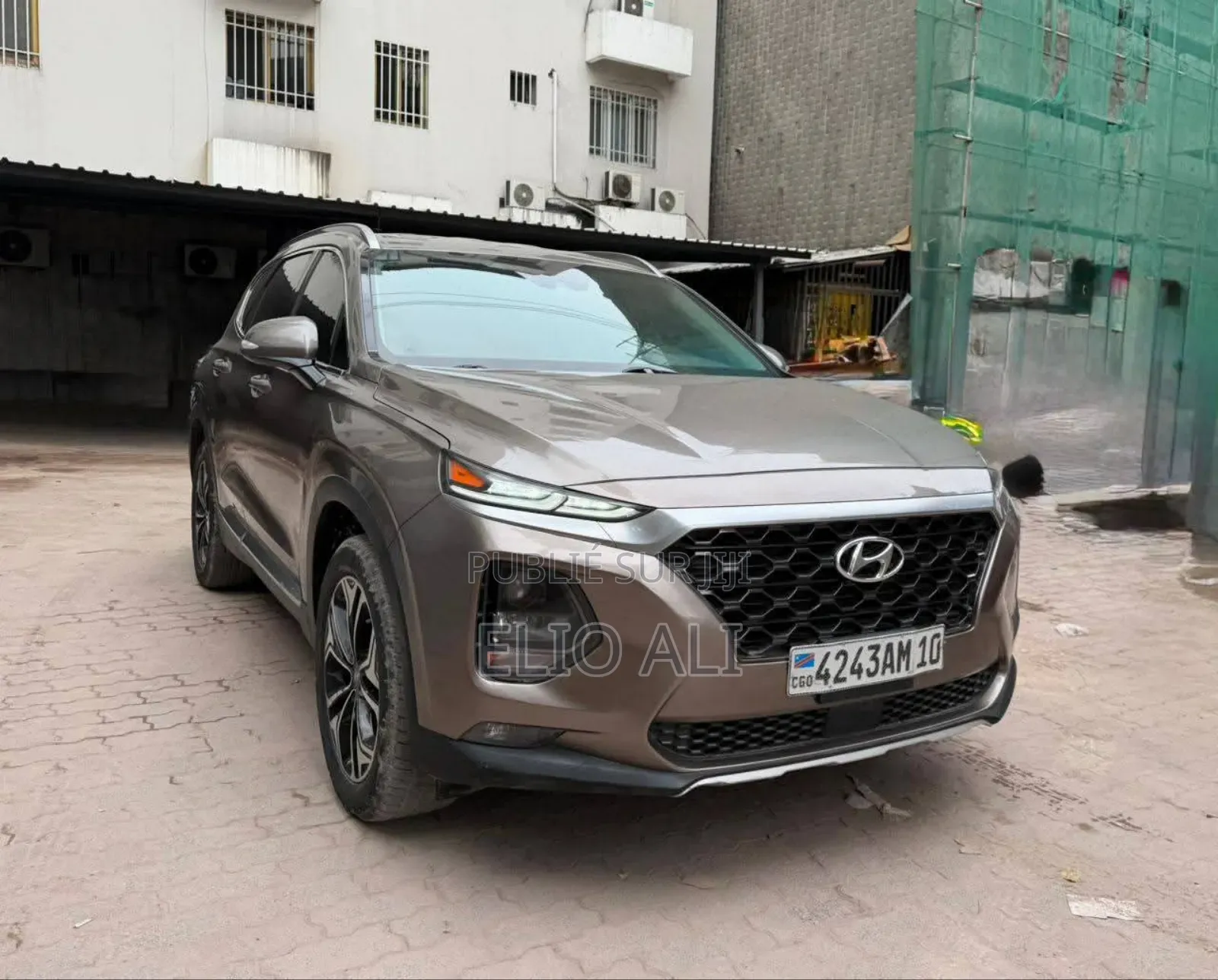Hyundai Santa Fe Limited 2.0T AWD 2019 Beige