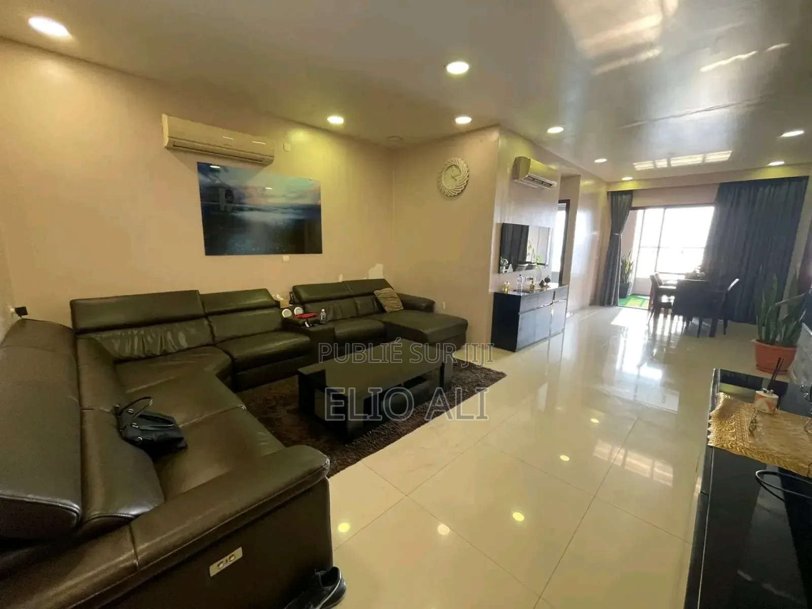 Furnished 3chbre Appartement dans Ctc Tower, Gombe à Vendre