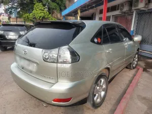 Toyota Harrier 2014 Gris