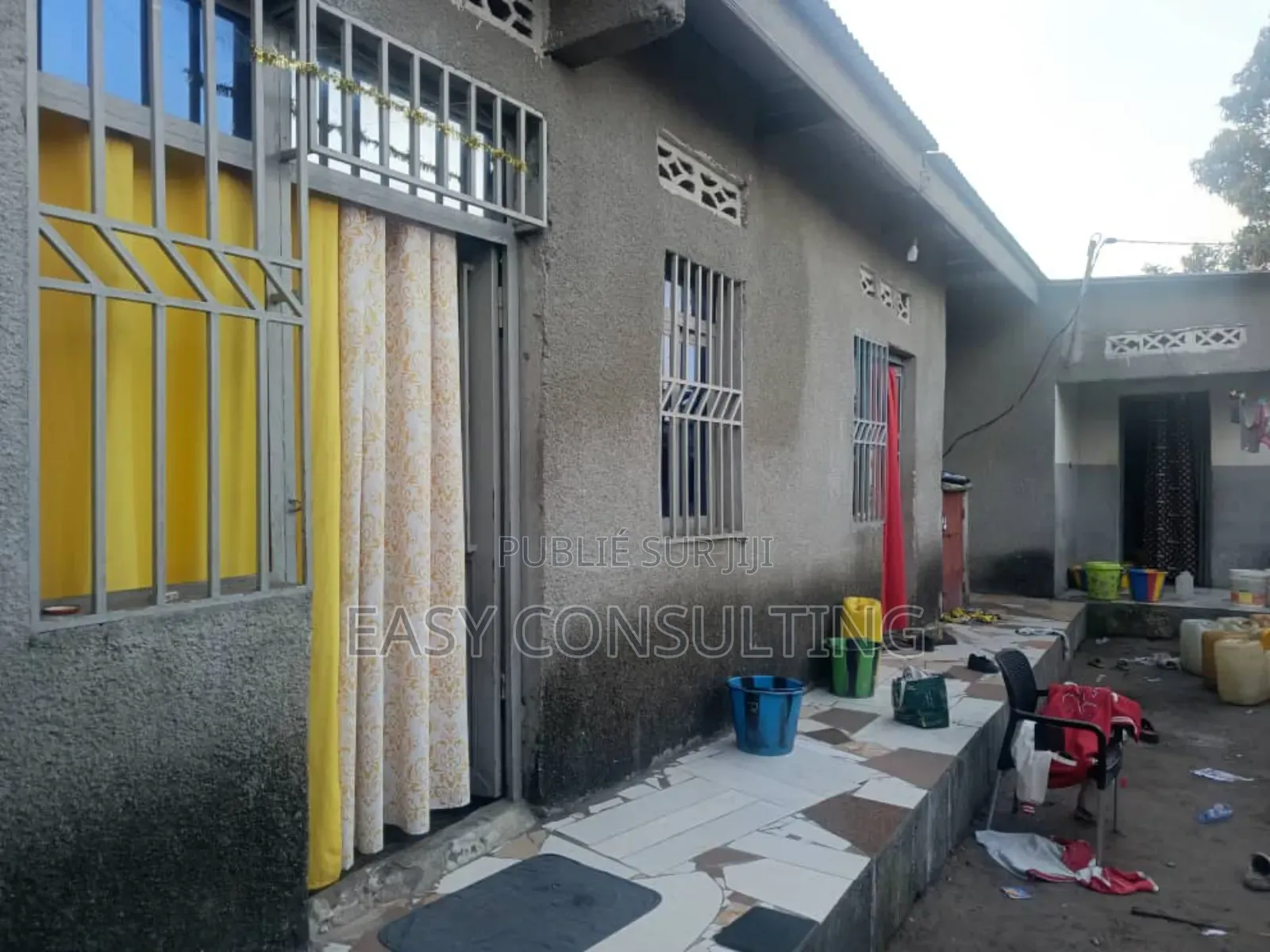 3chbre Villa dans Terre Jaune, Nsele à Vendre