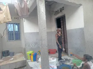 3chbre Villa dans Terre Jaune, Nsele à Vendre