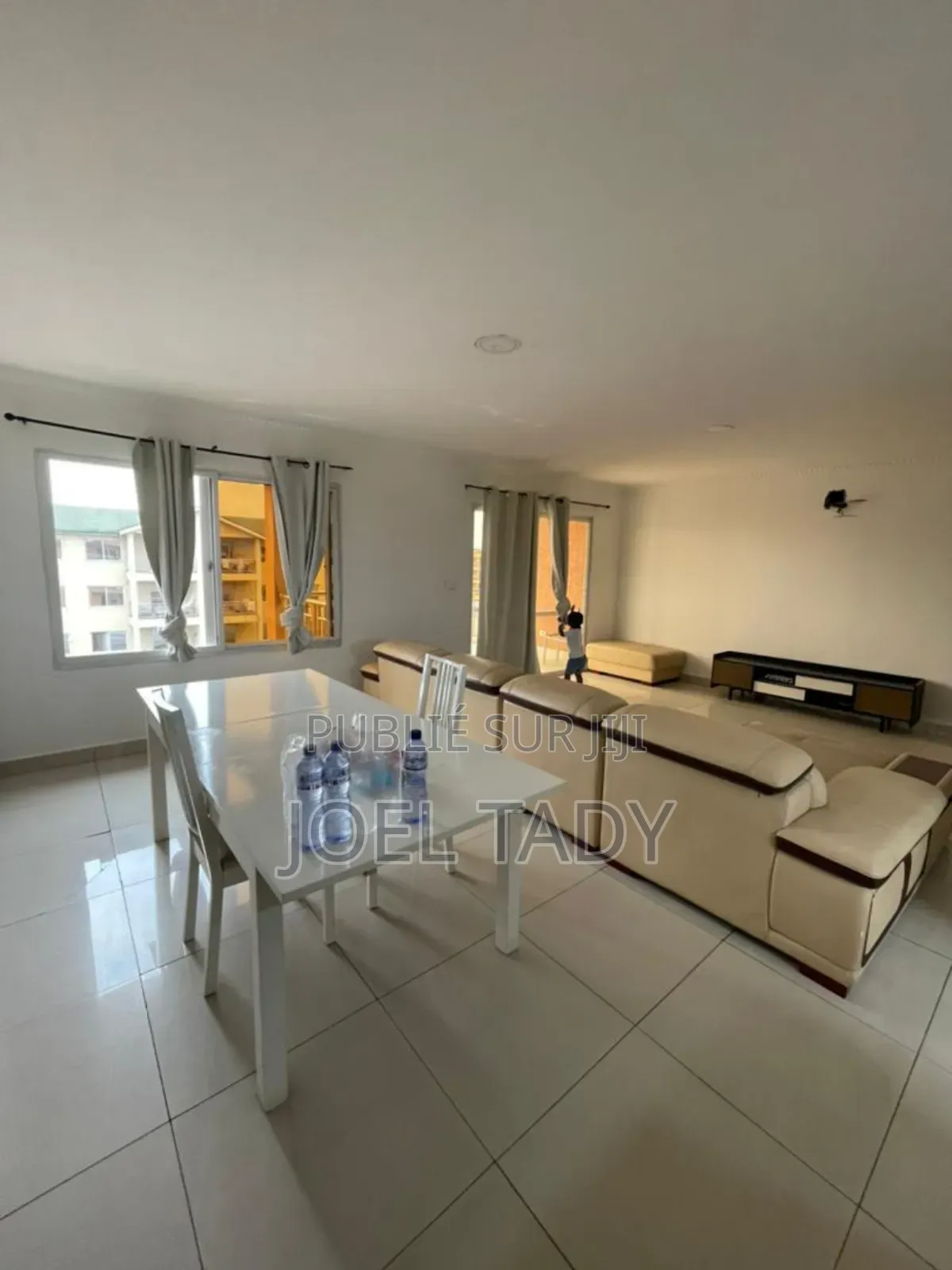 3chbre Appartement dans Empire Supreme, Ngaliema à Vendre