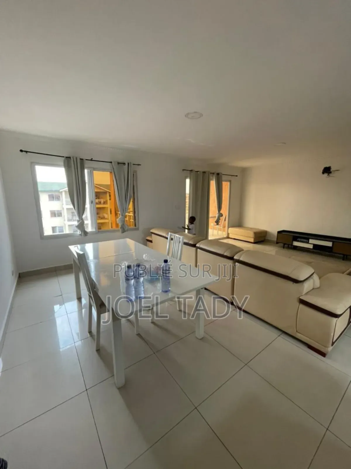 3chbre Appartement dans Empire Supreme, Ngaliema à Vendre