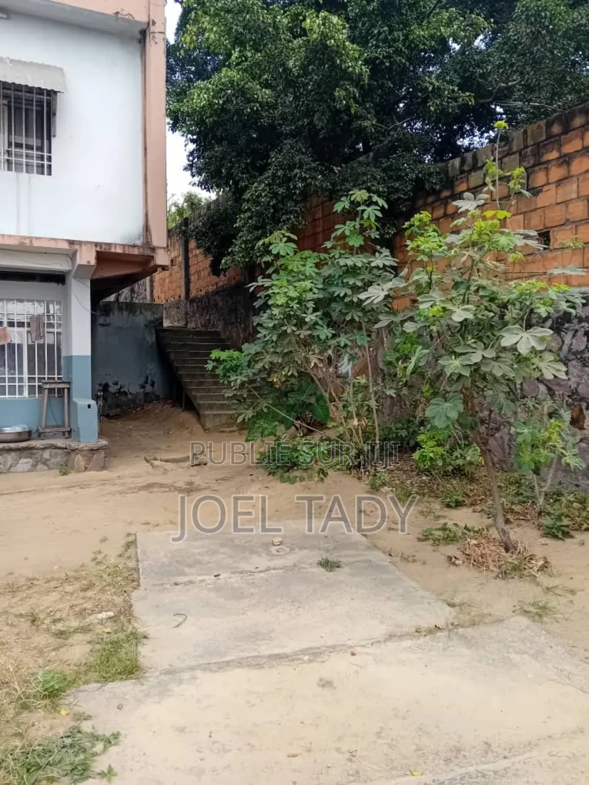 9chbre Villa dans Empire Supreme, Ngaliema à Vendre