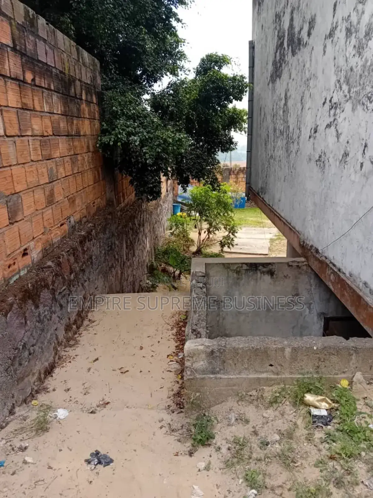 9chbre Villa dans Empire Supreme, Ngaliema à Vendre
