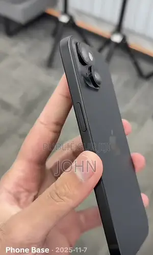 Nouveau Apple iPhone 15 128 GB Doré