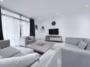 Furnished 3chbre Appartement dans Empire Supreme, Gombe à Louer