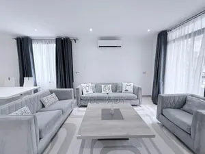 Furnished 3chbre Appartement dans Empire Supreme, Gombe à Louer