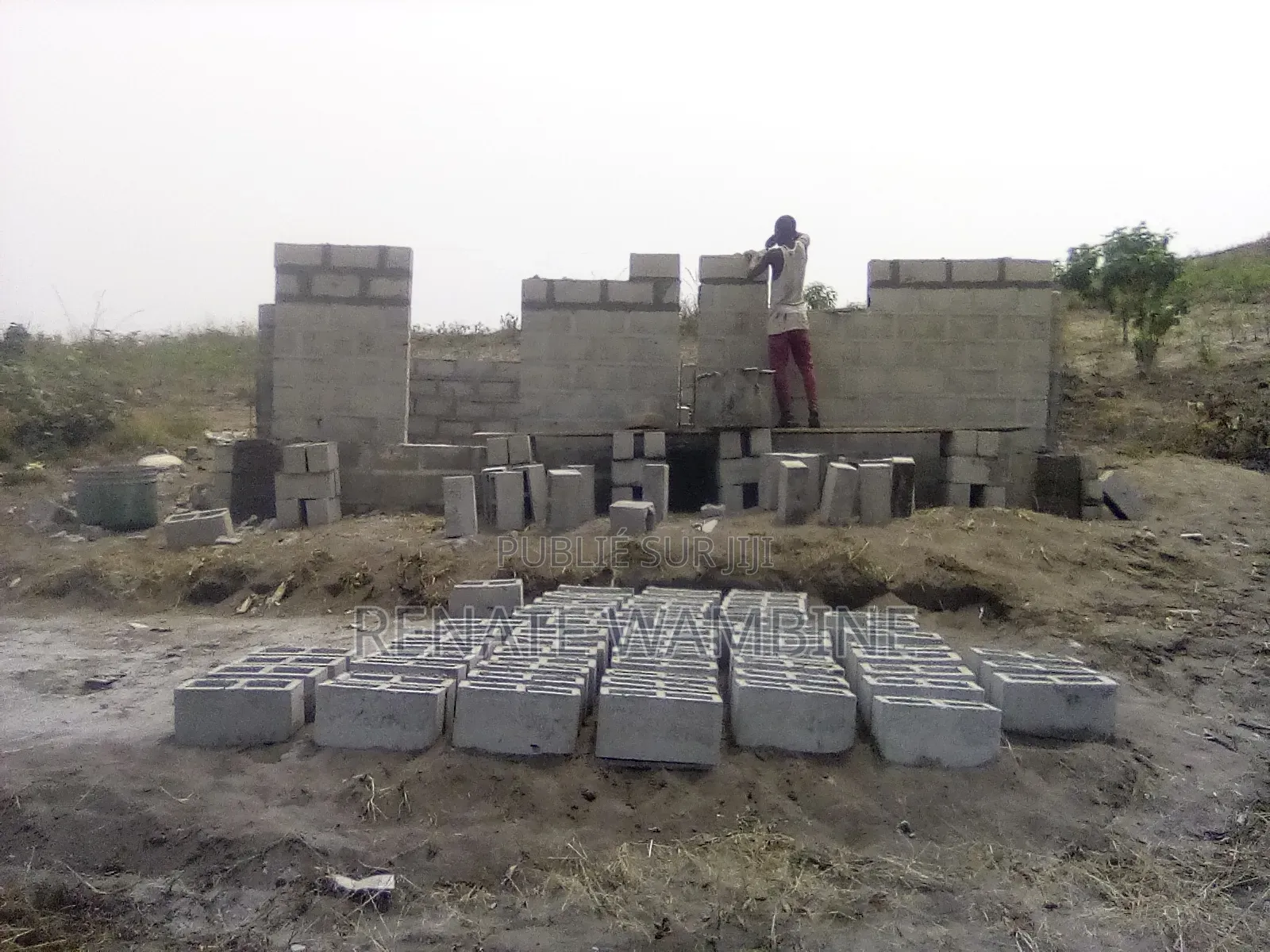 Une Parcelle À Vendre