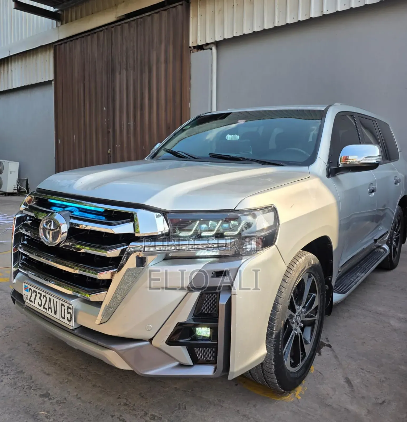 Toyota Land Cruiser 3.5 V6 2022 Gris