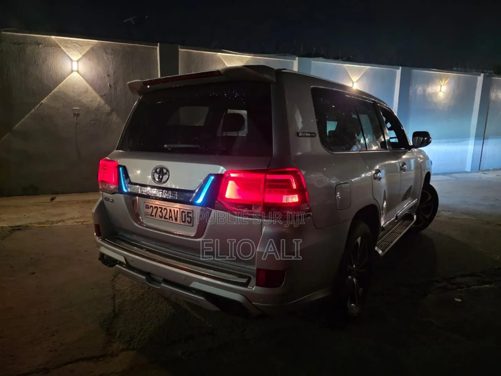 Toyota Land Cruiser 3.5 V6 2022 Gris