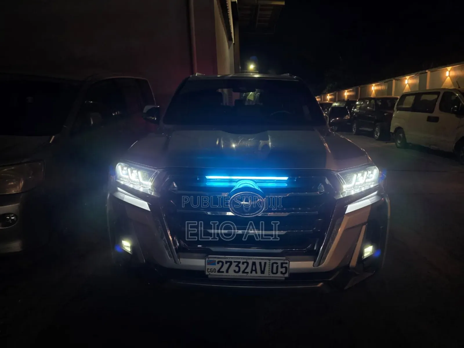 Toyota Land Cruiser 3.5 V6 2022 Gris