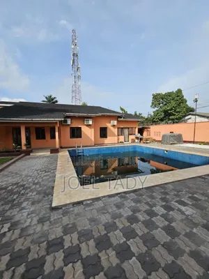 4chbre Villa dans Empire Supreme, Ngaliema à Louer