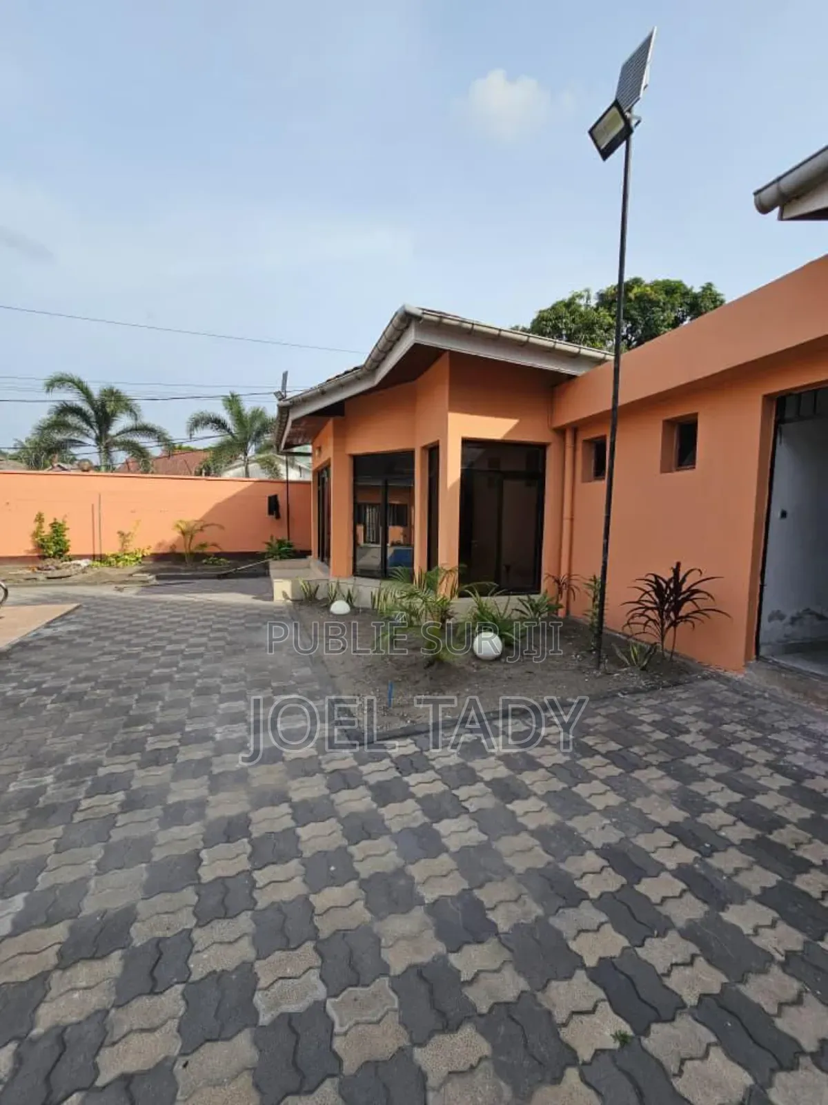 4chbre Villa dans Empire Supreme, Ngaliema à Louer