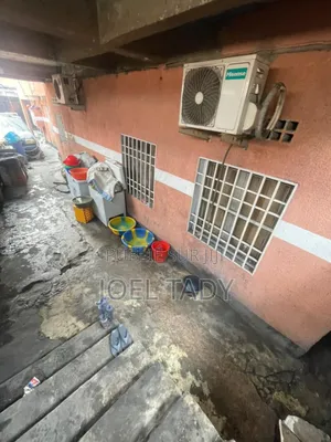 3chbre Blocs d'appartements dans Empire Supreme, Limete à Vendre