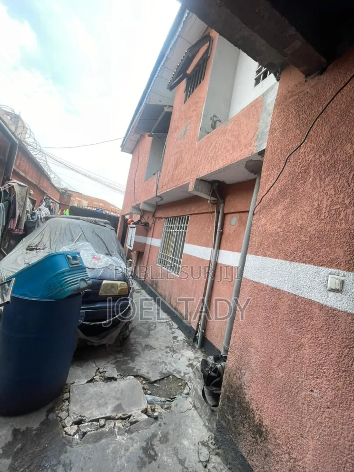 3chbre Blocs d'appartements dans Empire Supreme, Limete à Vendre