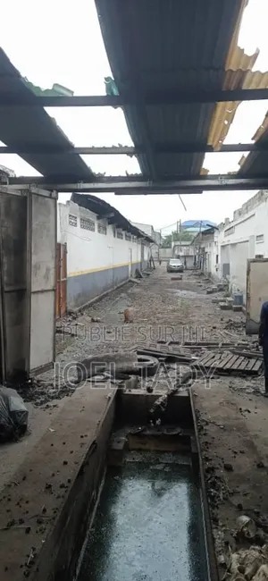 11chbre Maison de ville/terrasse dans Empire Supreme, Limete à Vendre