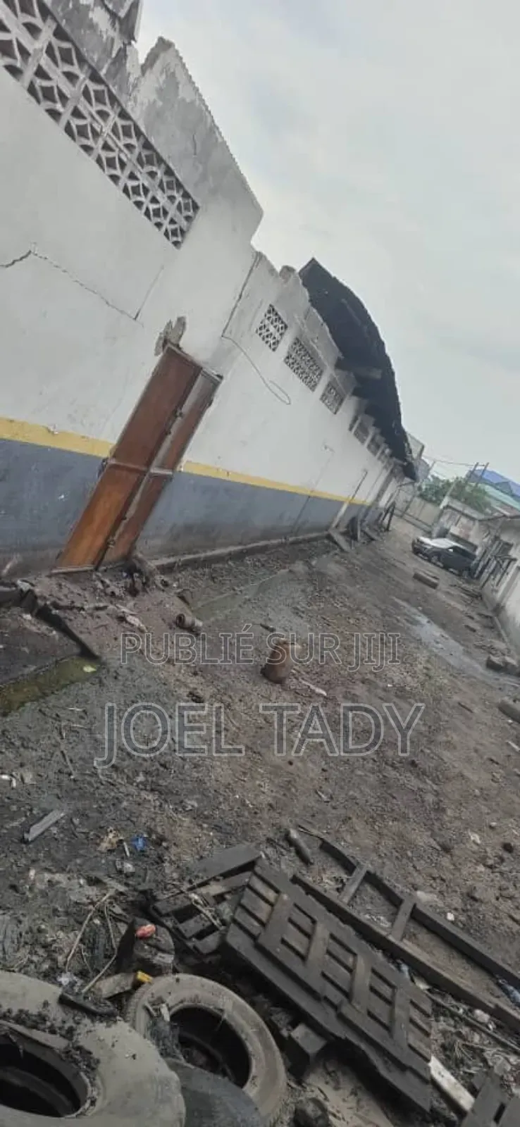 11chbre Maison de ville/terrasse dans Empire Supreme, Limete à Vendre