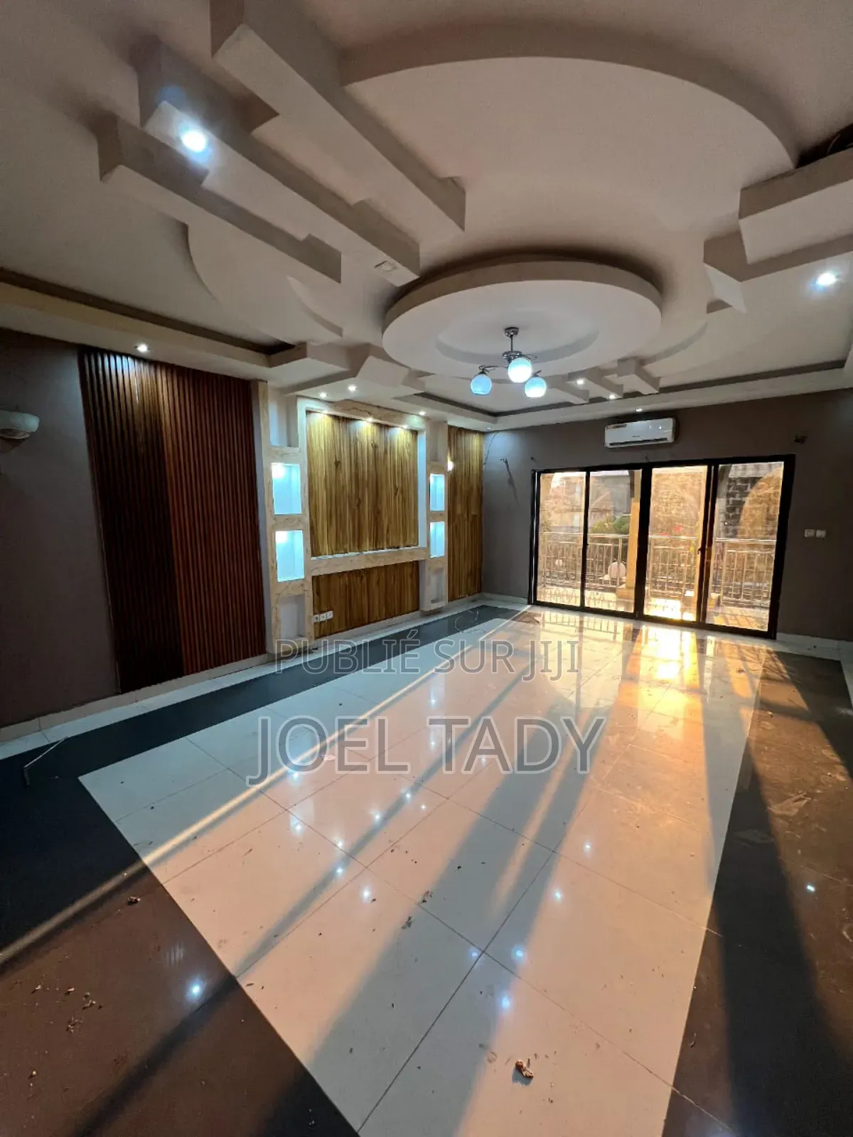 16chbre Blocs d'appartements dans Empire Supreme, Limete à Vendre