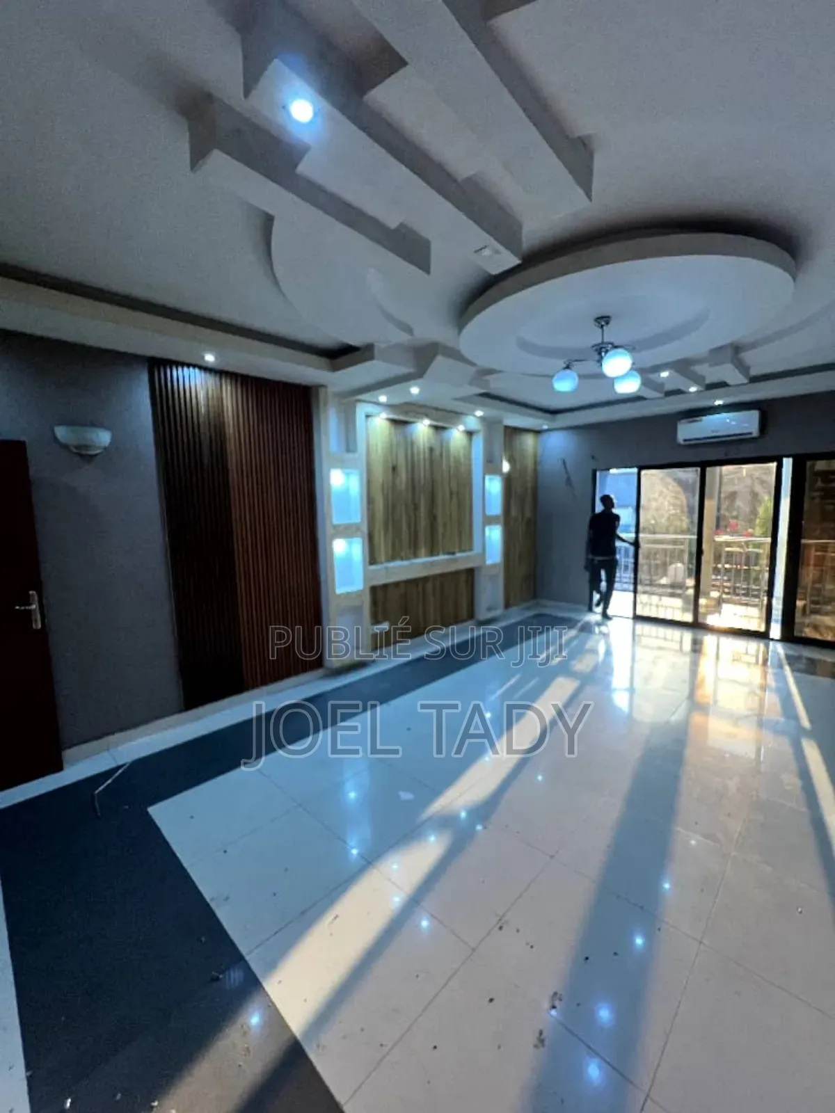 16chbre Blocs d'appartements dans Empire Supreme, Limete à Vendre