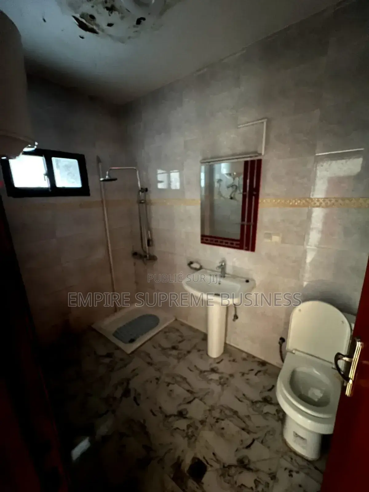 16chbre Blocs d'appartements dans Empire Supreme, Limete à Vendre