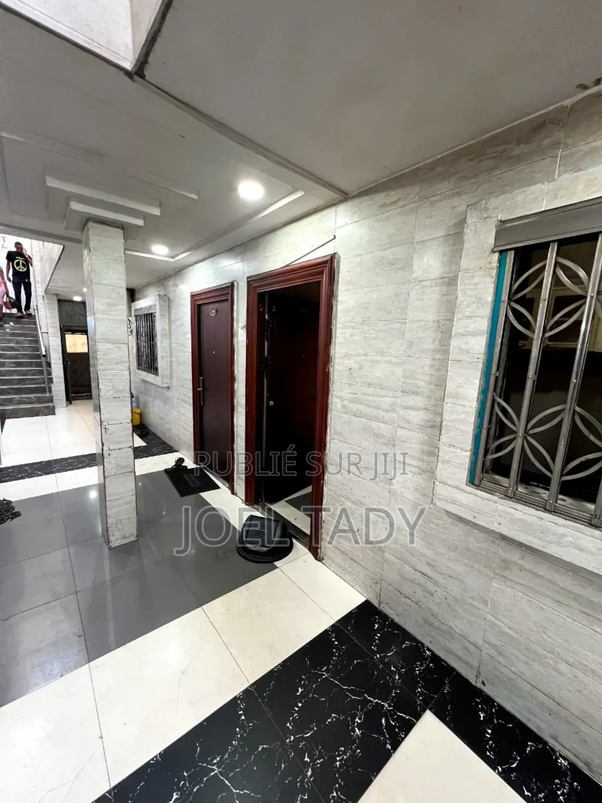 16chbre Blocs d'appartements dans Empire Supreme, Limete à Vendre