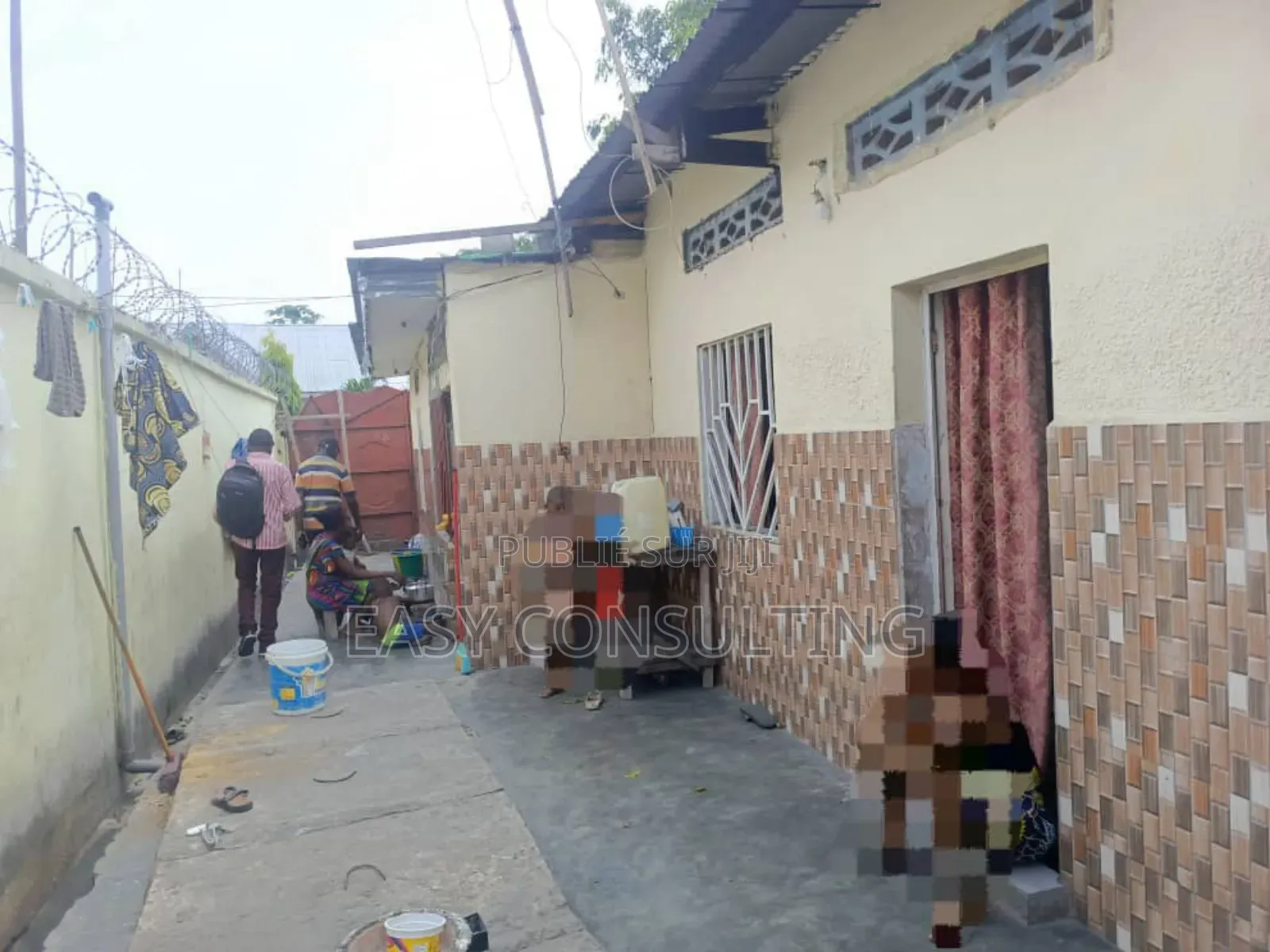 2chbre Villa dans Efobank, Nsele à Vendre