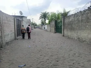 2chbre Villa dans Efobank, Nsele à Vendre