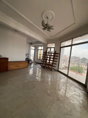 3chbre Appartement dans Empire Supreme, Kintambo à Louer
