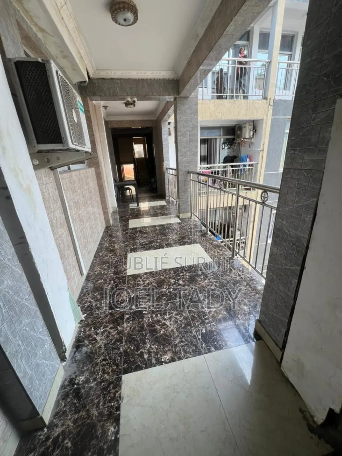 3chbre Appartement dans Empire Supreme, Kintambo à Louer