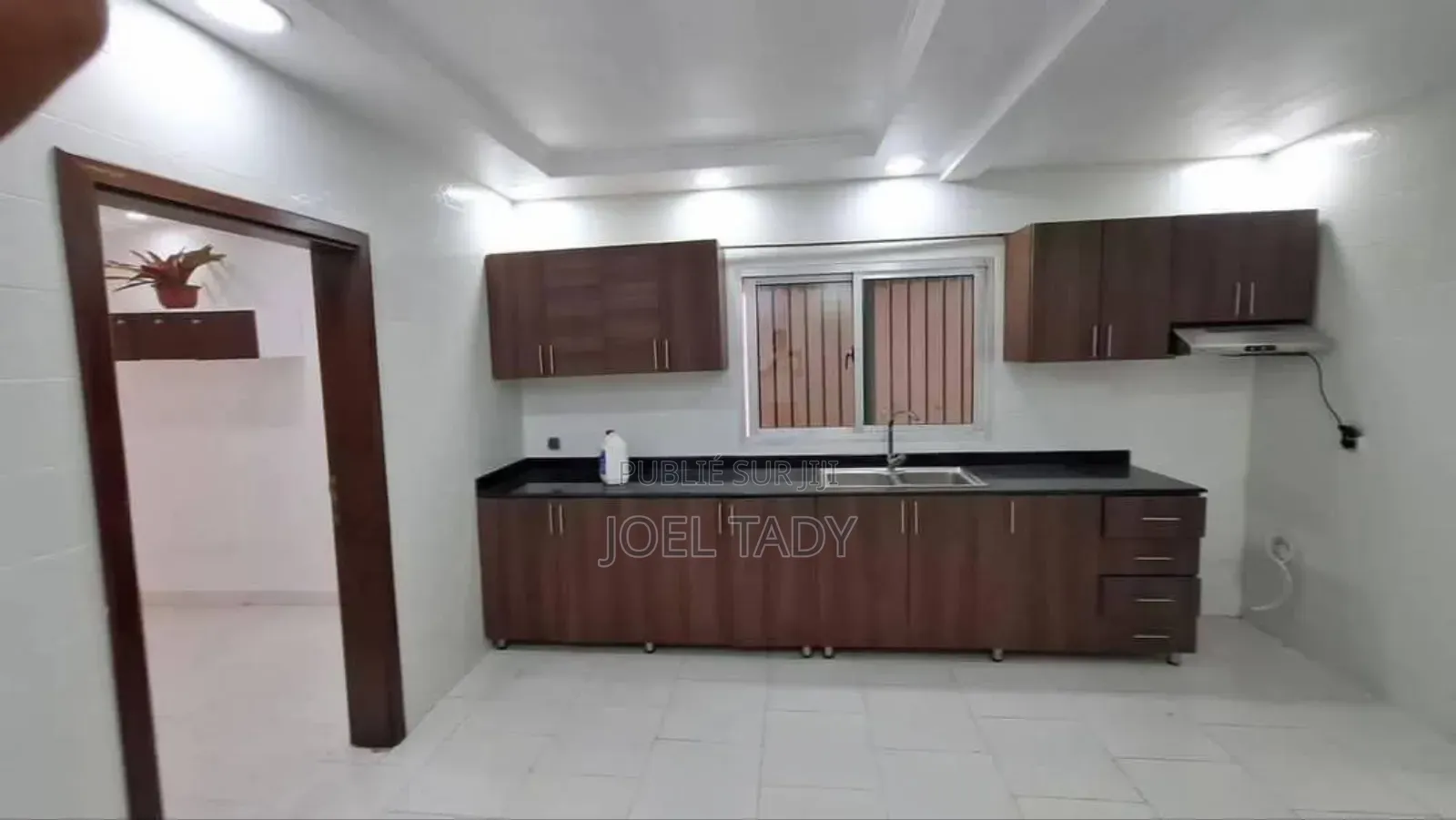 3chbre Appartement dans Empire Supreme, Ngaliema à Louer