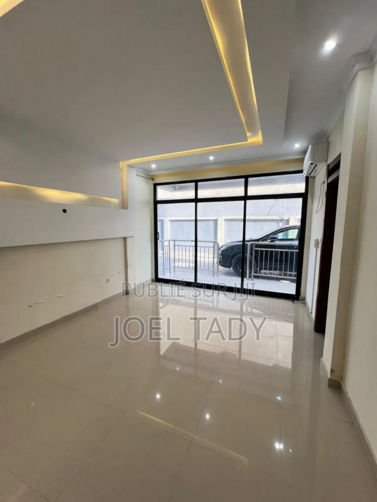 3chbre Appartement dans Empire Supreme, Ngaliema à Louer