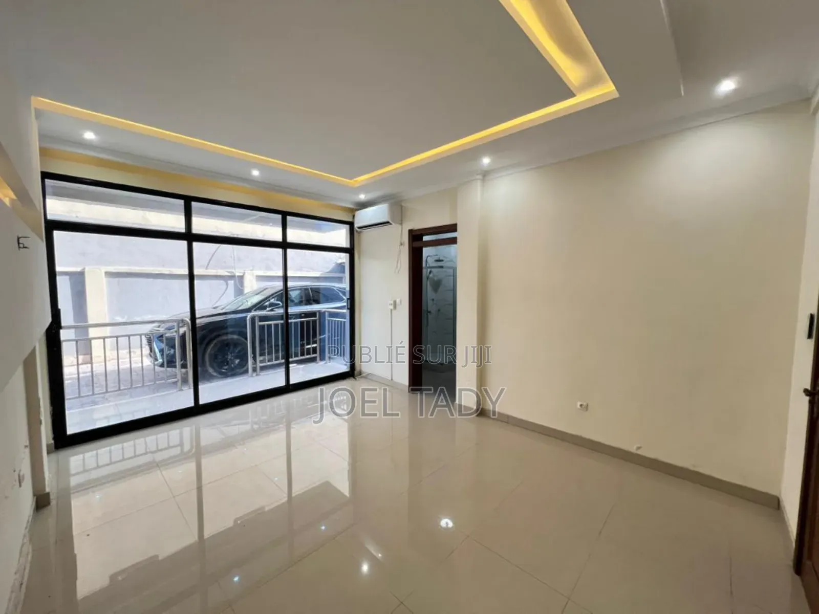 3chbre Appartement dans Empire Supreme, Ngaliema à Louer