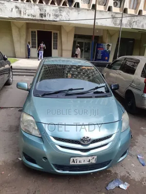 Toyota Belta 2006 Bleu