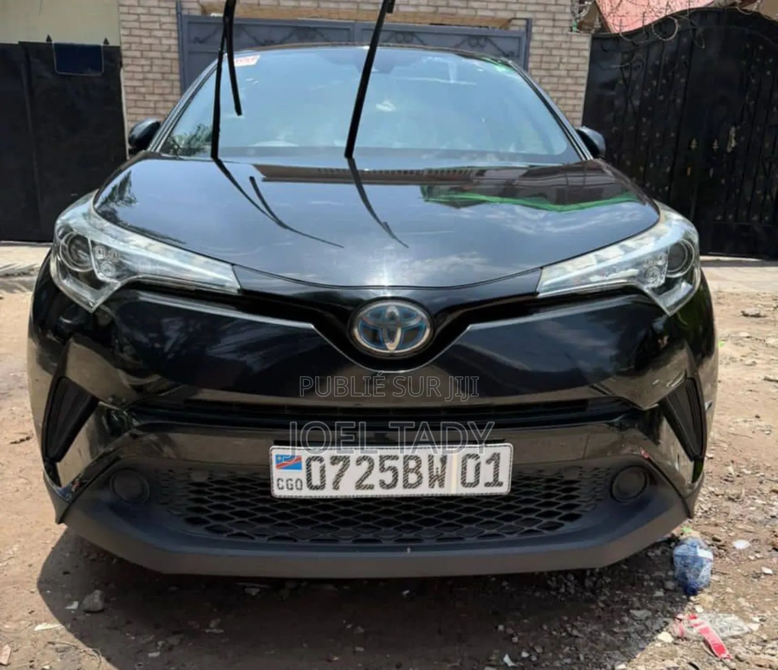 Toyota C-HR 2023 Bleu