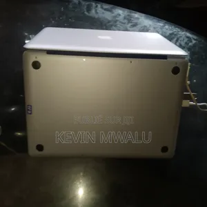 Nouveau Apple MacBook 2011 8GB Intel Core Ultra 5 HDD+SSD 160GB