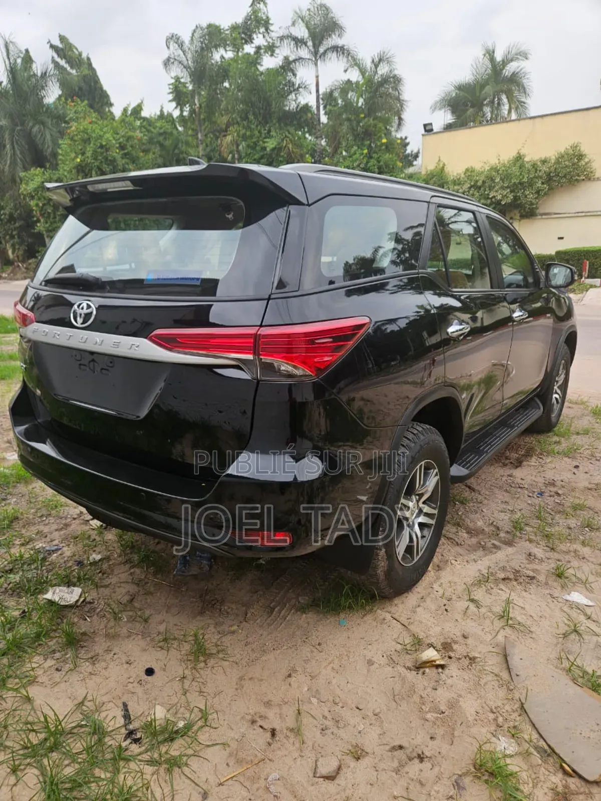 Toyota Fortuner 2021 Noir