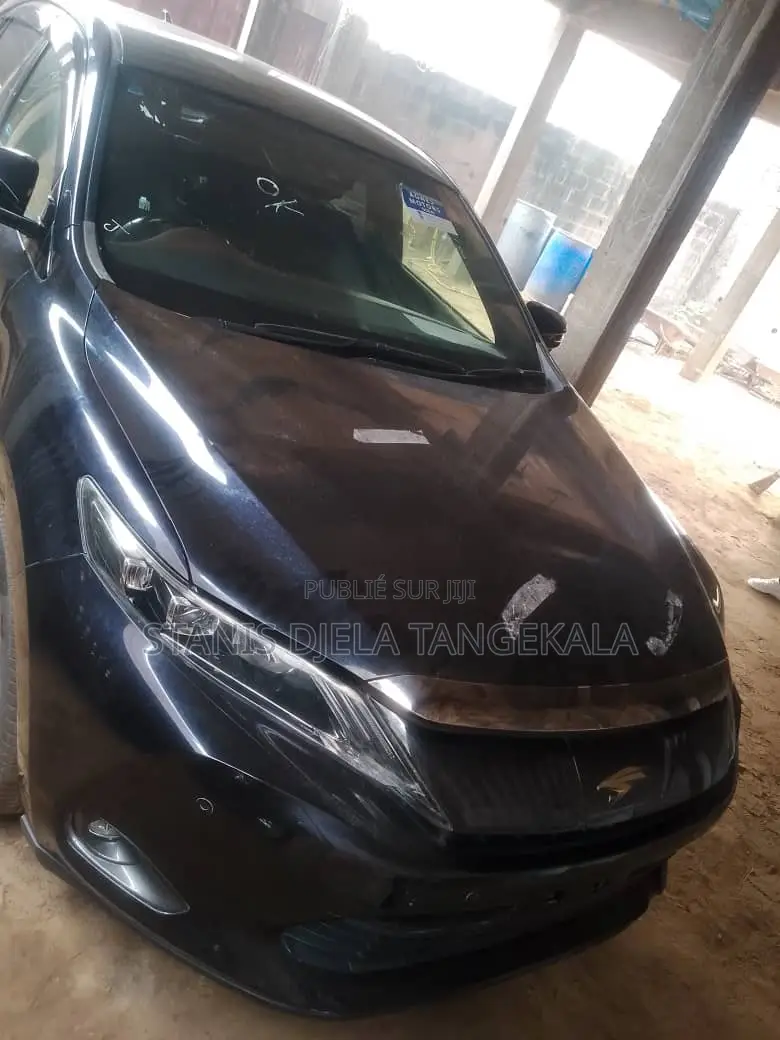 Nouveau Toyota Harrier Hybrid Z Leather Package 2024 Noir