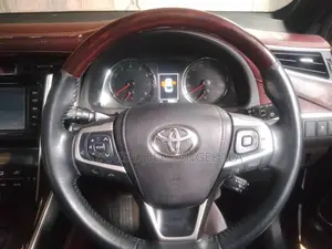 Nouveau Toyota Harrier Hybrid Z Leather Package 2024 Noir