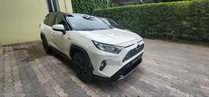 Toyota RAV4 Hybrid 2020 Blanc