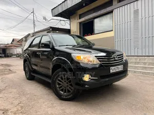 Toyota Fortuner 2015 Noir