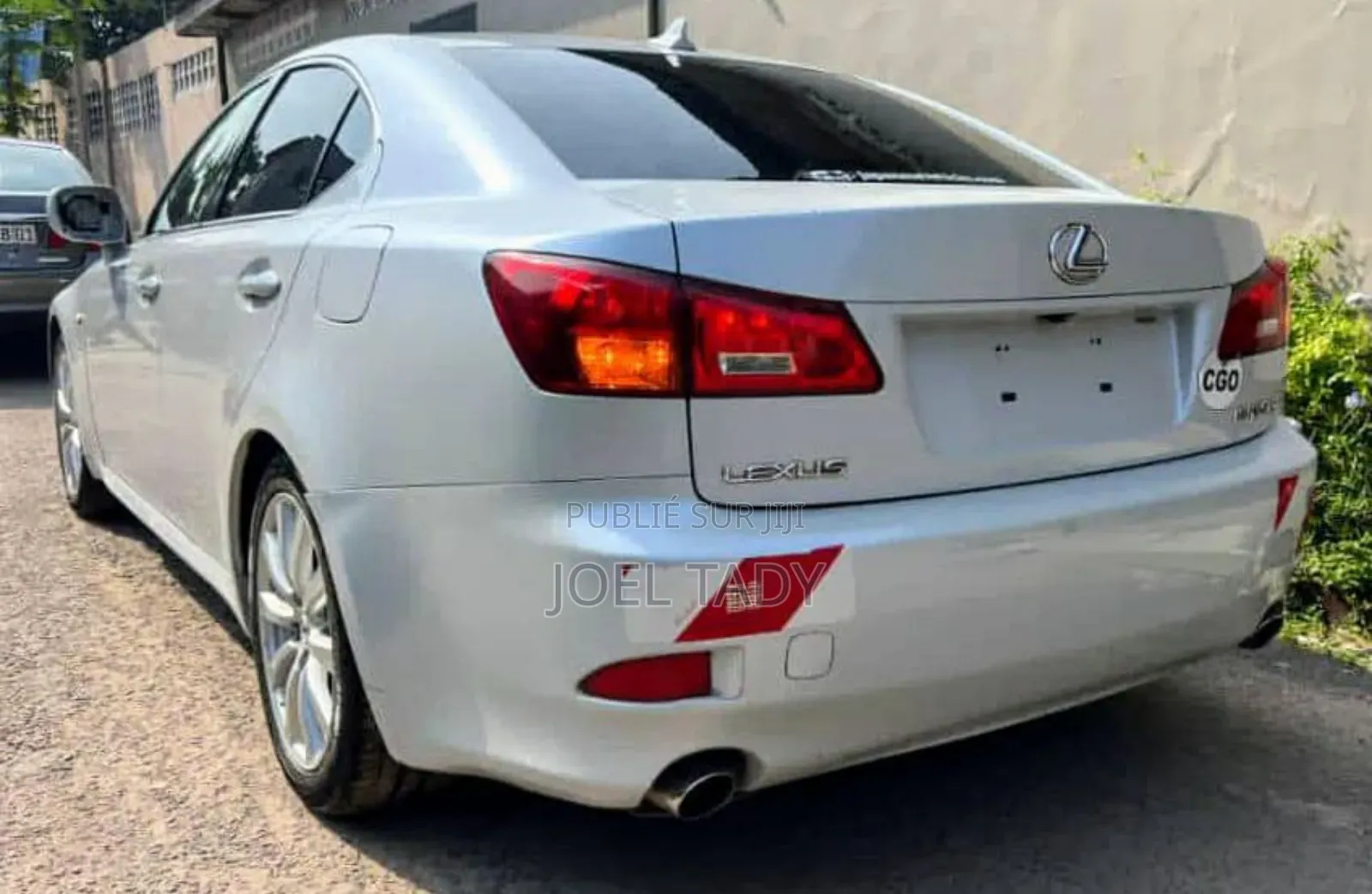 Toyota ISIS 2017 Beige