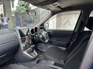 Toyota Rush 2010 Bleu