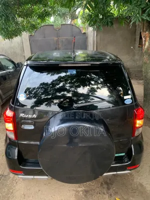 Toyota Rush 2012 Noir Mat